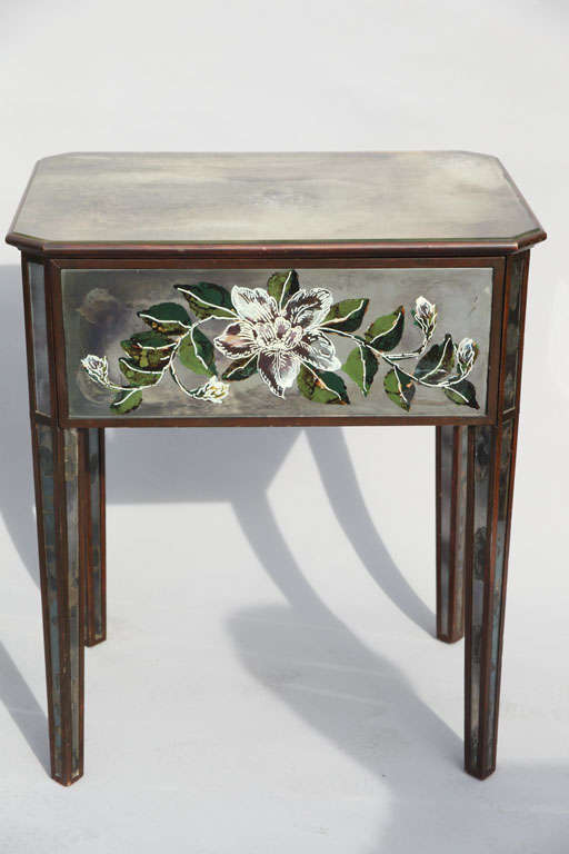 Mid-20th Century Pair of Mirrored Églomisé  End Tables