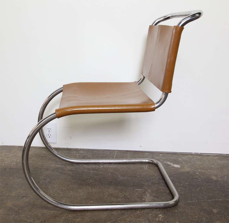 Mid-20th Century Set of Four Mies van der Rohe Leather Chairs by Knoll