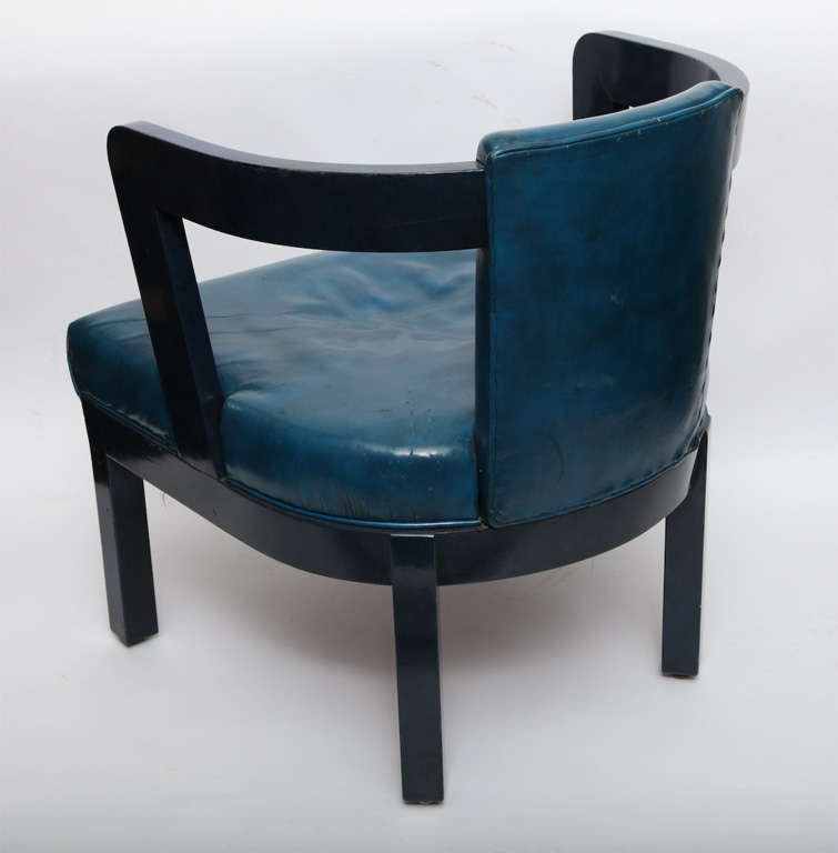 A Pair of 1930's American Modernist  leather Chairs 3