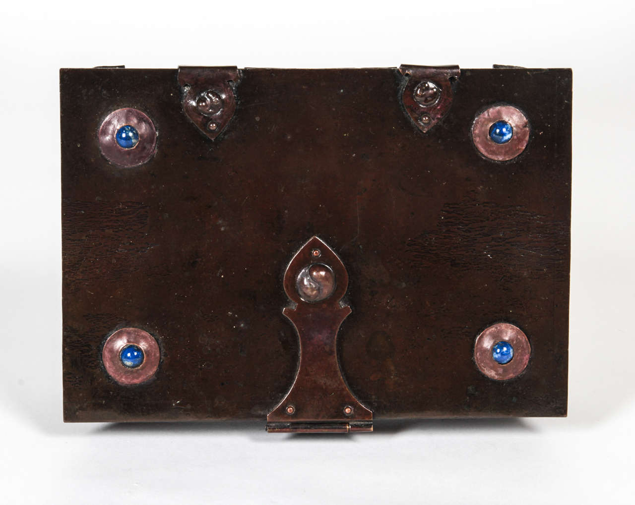 Albert Edward Jones British Arts and Crafts Copper Lapis Lazuli Box, circa 1905 For Sale 2