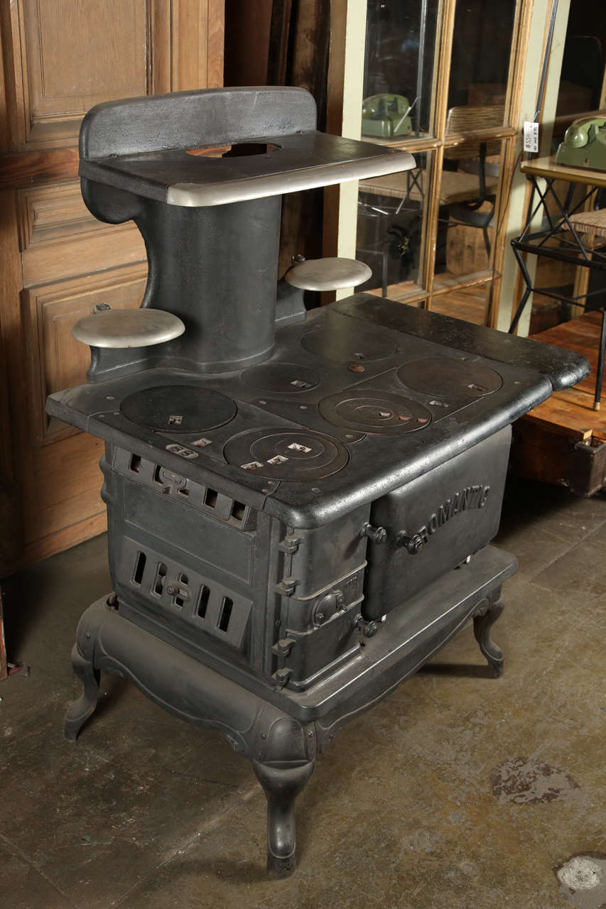 Late 1800s Cast Iron Stove by Romantic In Excellent Condition In Los Angeles, CA
