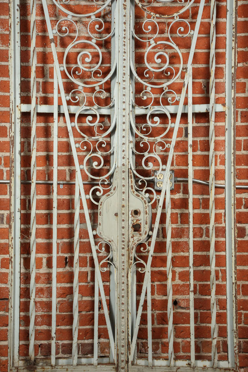 Wrought Iron Garden Gate Set In Good Condition In Los Angeles, CA