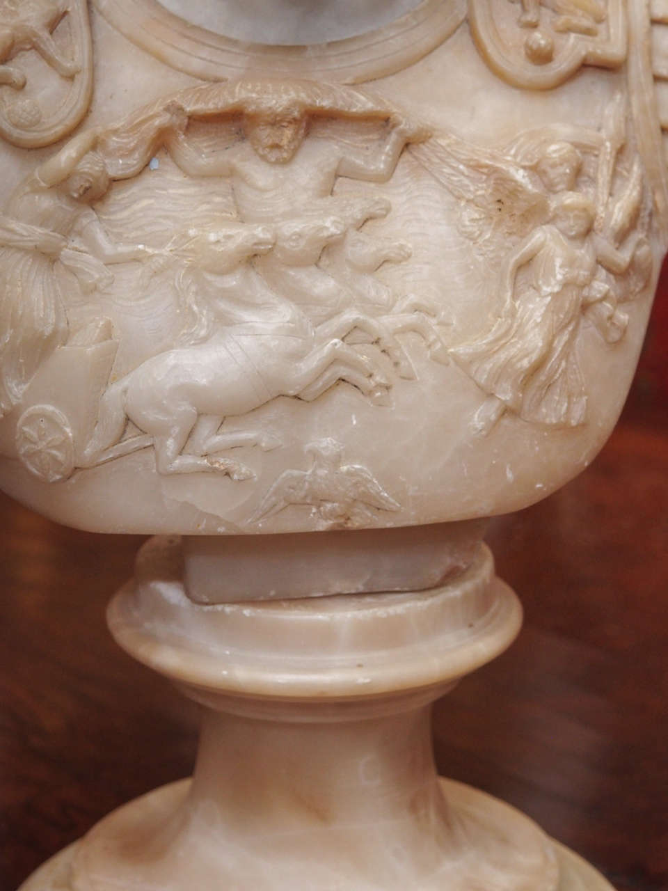 19th c. Grand Tour Alabaster Bust of Caesar In Good Condition In Natchez, MS