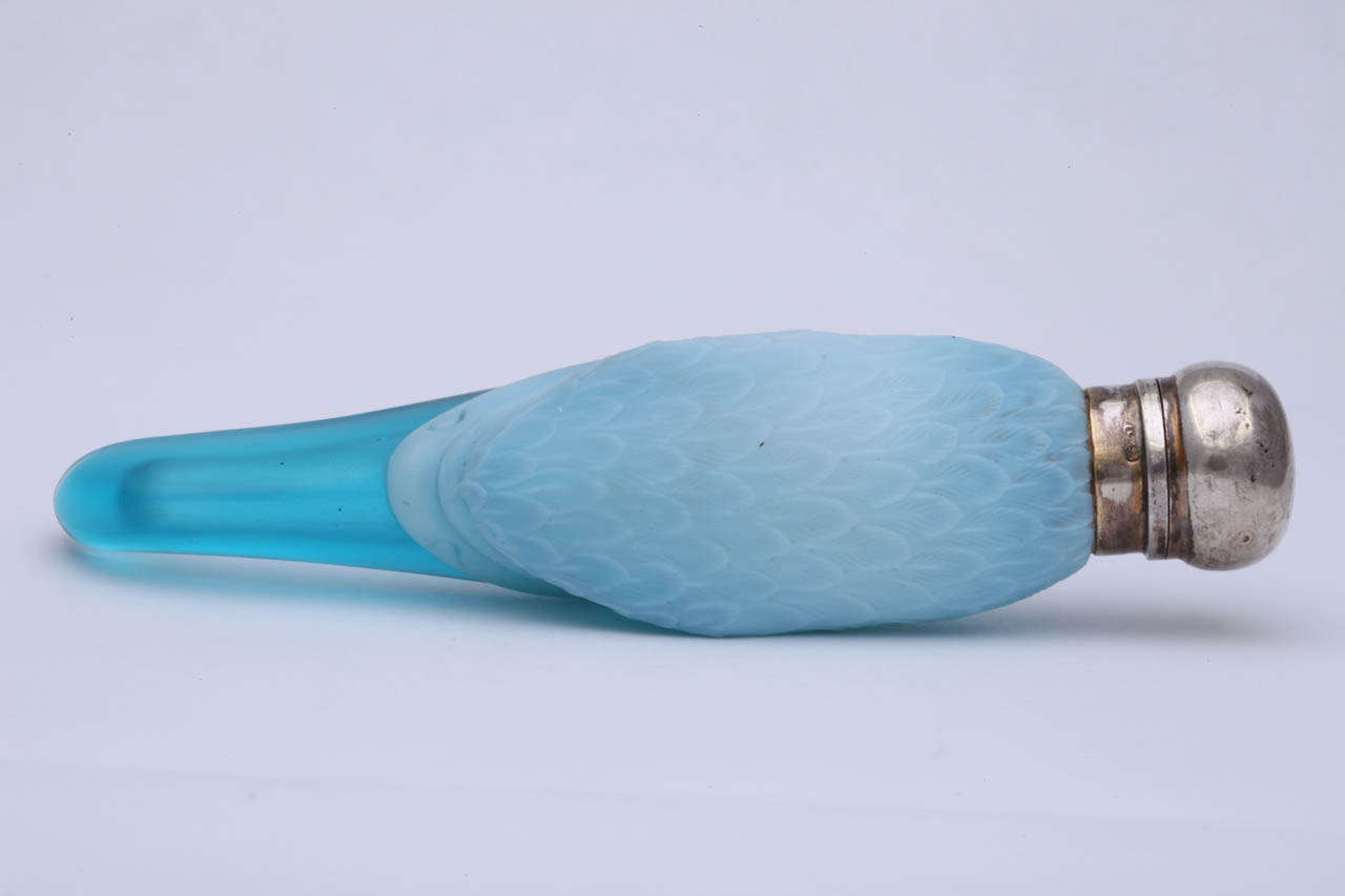 An Important Thomas Webb & Sons Falcon's Head Scent Bottle In Excellent Condition For Sale In New York, NY