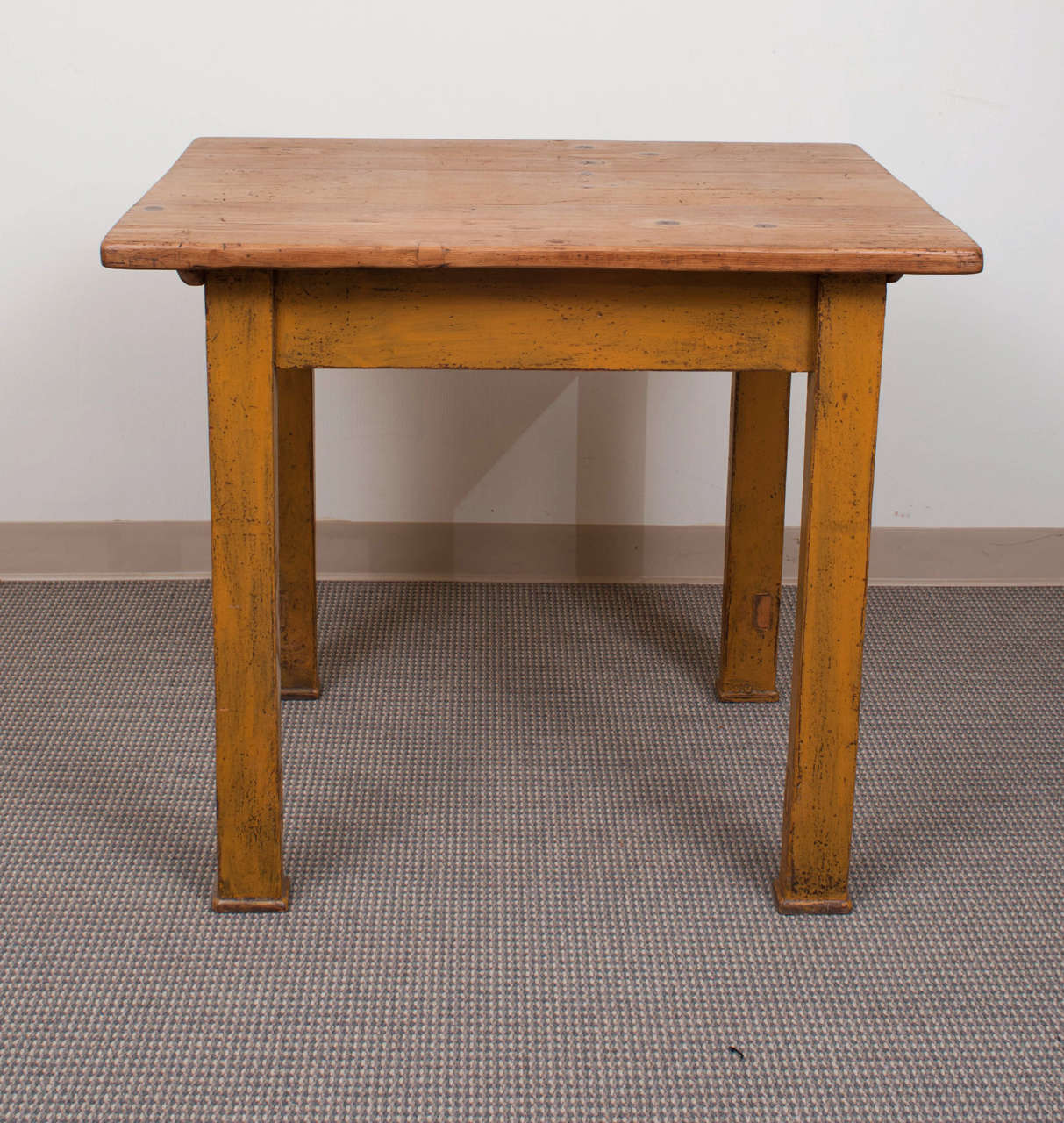 Pine Table 1