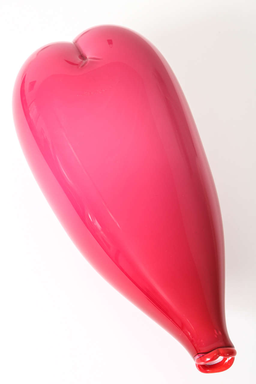 Big Whistling Vase by Paul Marioni In Excellent Condition For Sale In Princeton, NJ