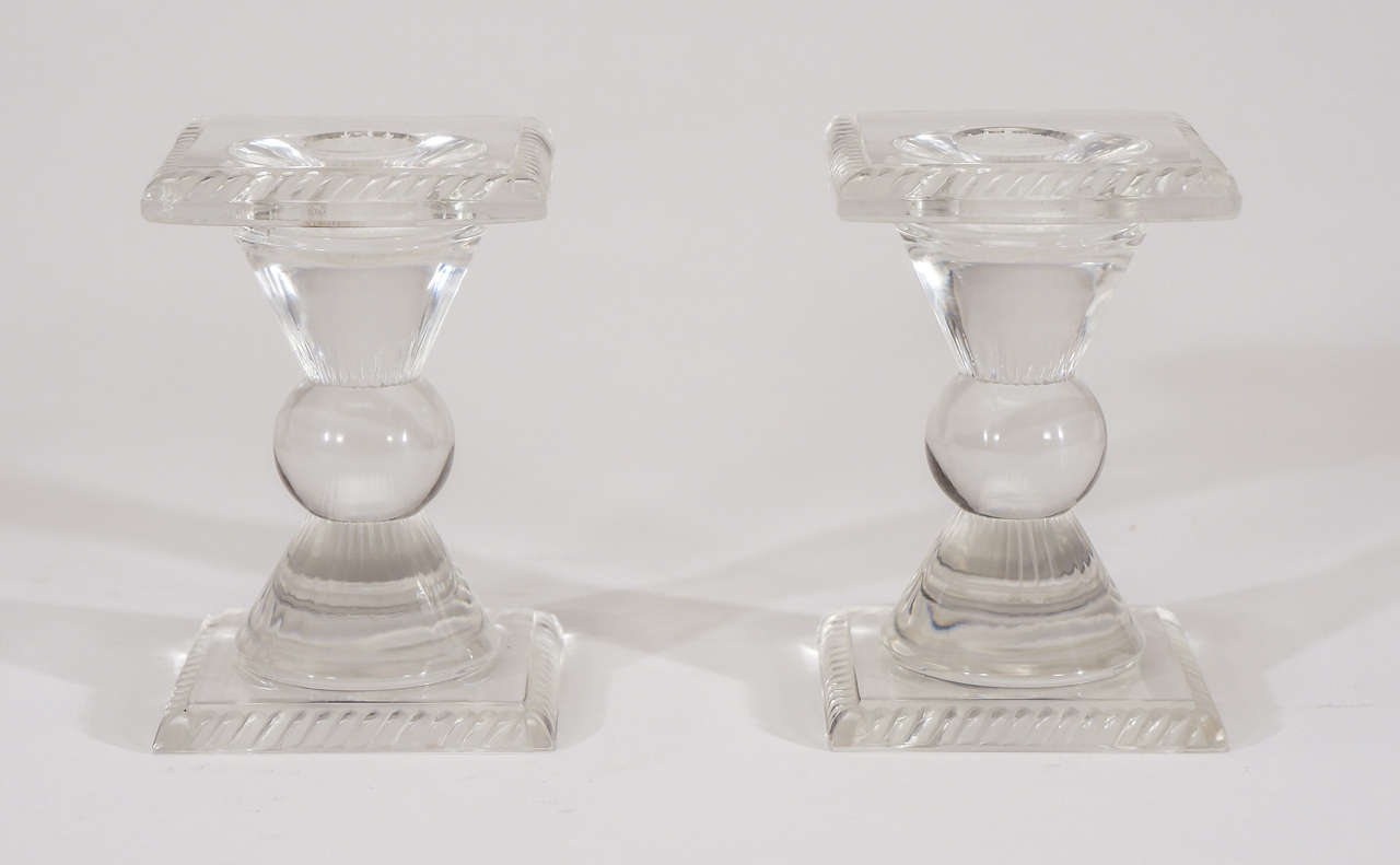 Juego de centro de mesa cuadrado de tres piezas firmado por Lalique en estilo Art Déco Francés en venta