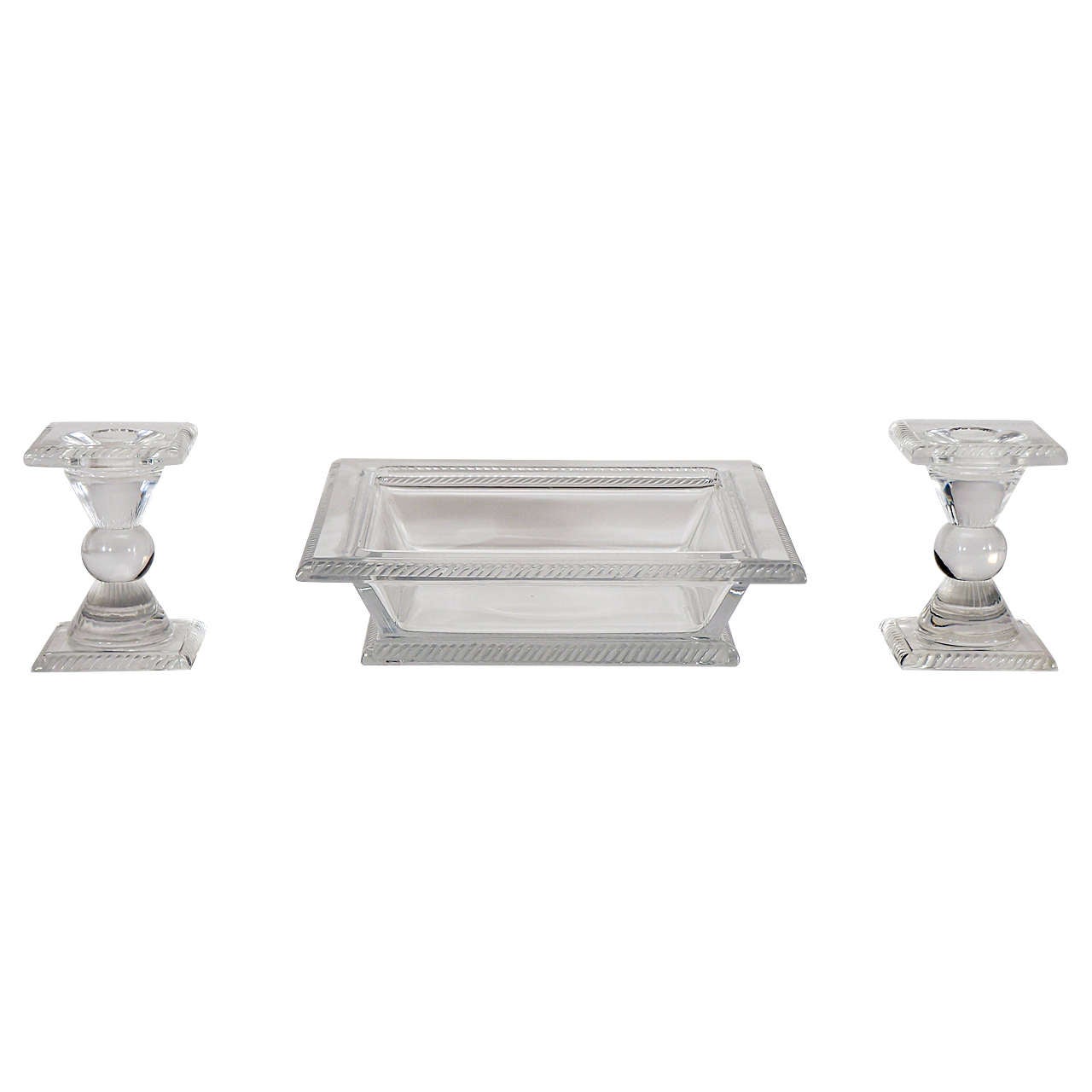 Ensemble de trois pièces de centre de table carré de style Art Déco signées Lalique