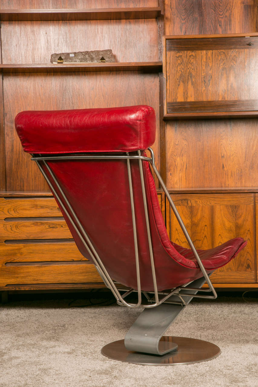 20th Century Pair of Stainless Steel and Red Leather Armchairs For Sale