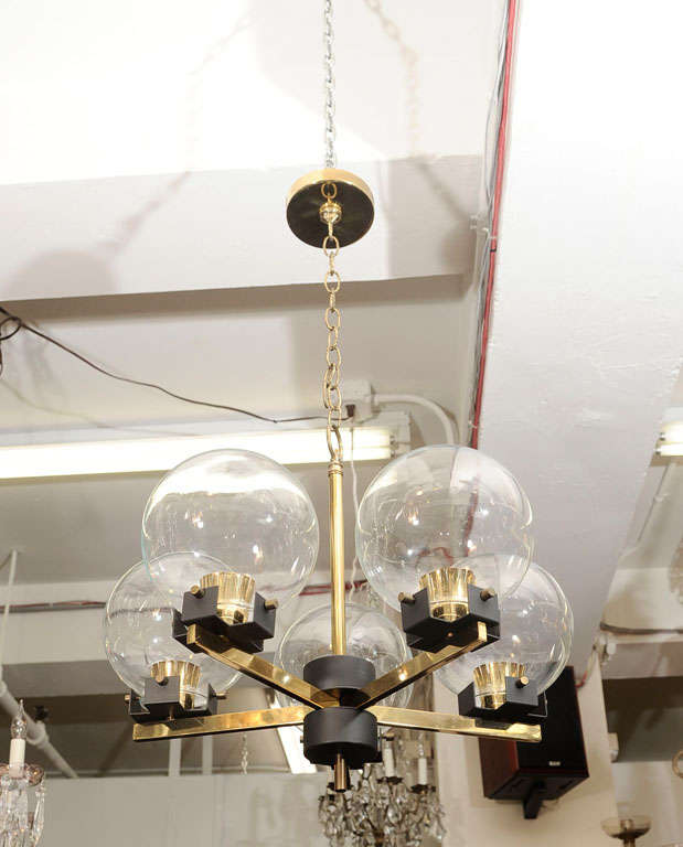 Mid-Century Italian Chandelier 1