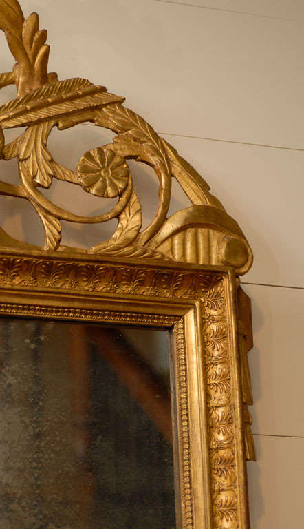 French Louis XVI Period Late 18th Century Giltwood Mirror with Carved Crest 3