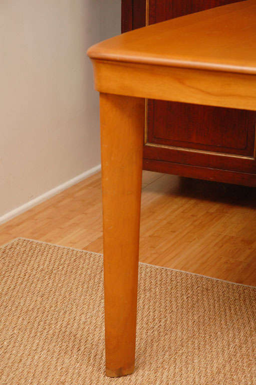 American Heywood Wakefield Dining Table (with two leaves)
