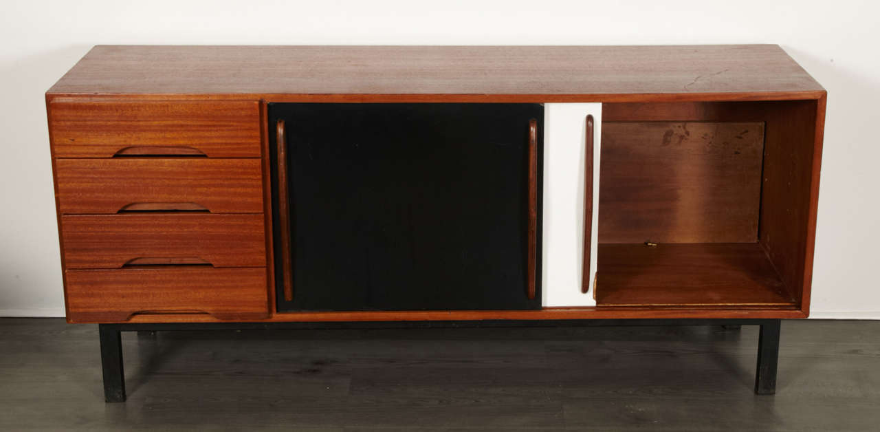Charlotte Perriand, Cansado Chest 1