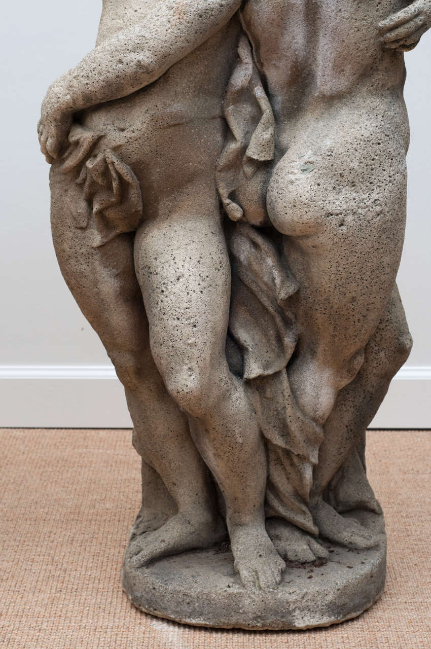 Pair of  Embracing Putti Stone figures For Sale 1
