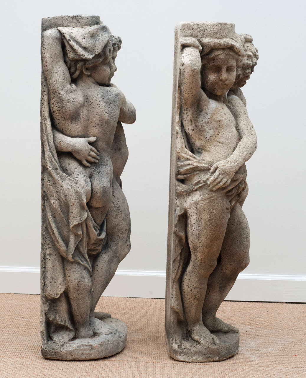 Pair of  Embracing Putti Stone figures For Sale 5