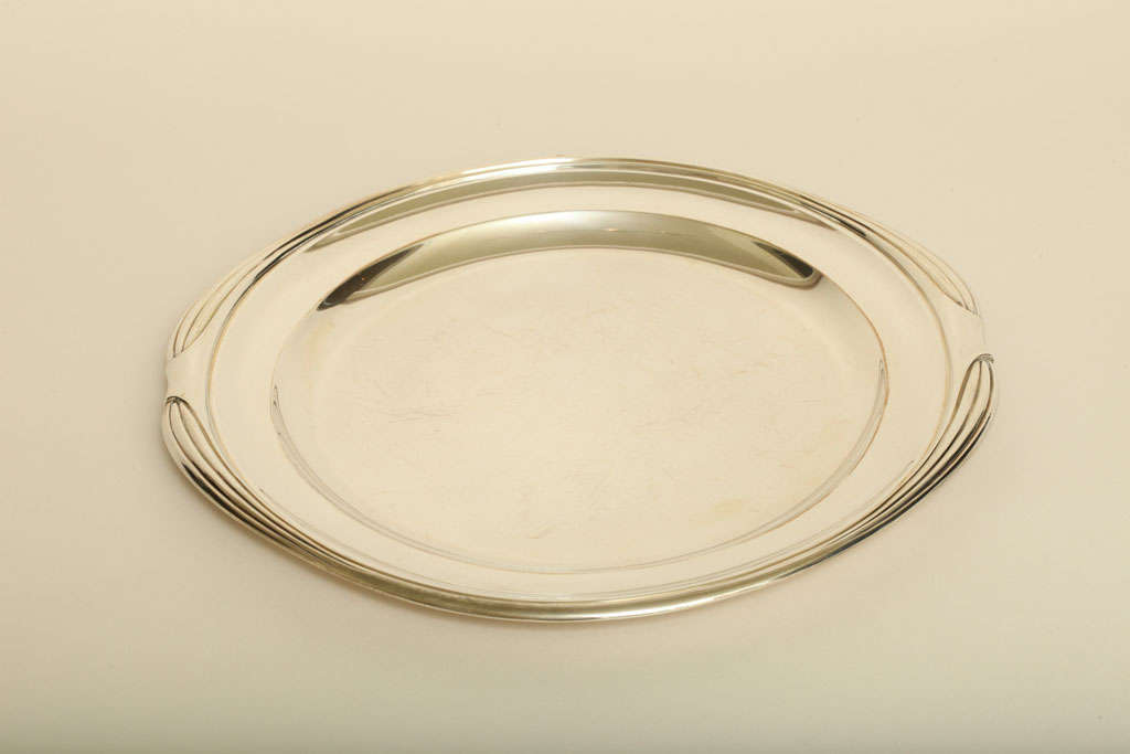 Maison Cardeilhac French Art Deco Sterling Silver Round Tray In Excellent Condition For Sale In New York, NY