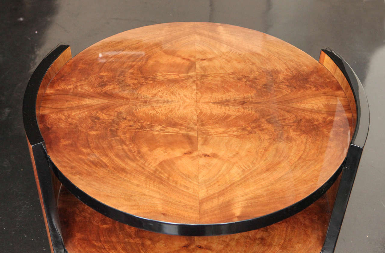 Art Deco Walnut Burl Side Table In Excellent Condition In Los Angeles, CA