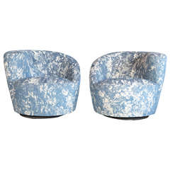 Pair of Nautilus Swivel Lounge Chairs by Vladimir Kagan, USA, 1990s