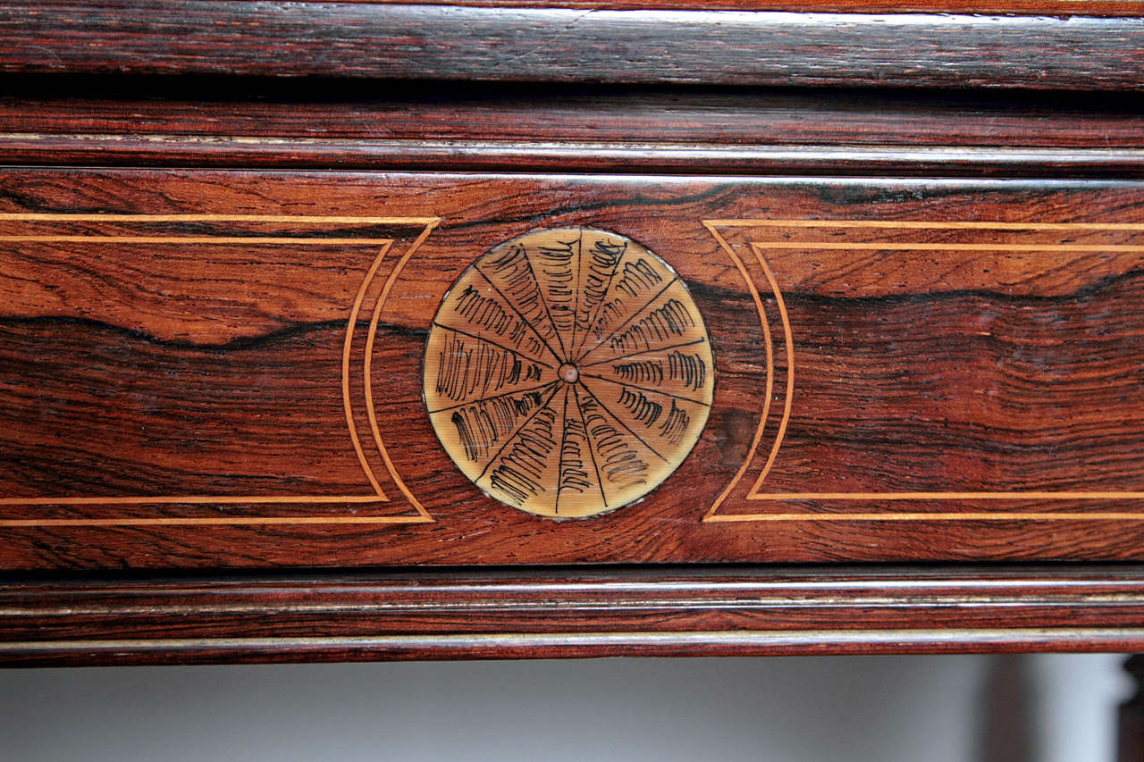 English 19th Century Rosewood Drop-Leaf Table