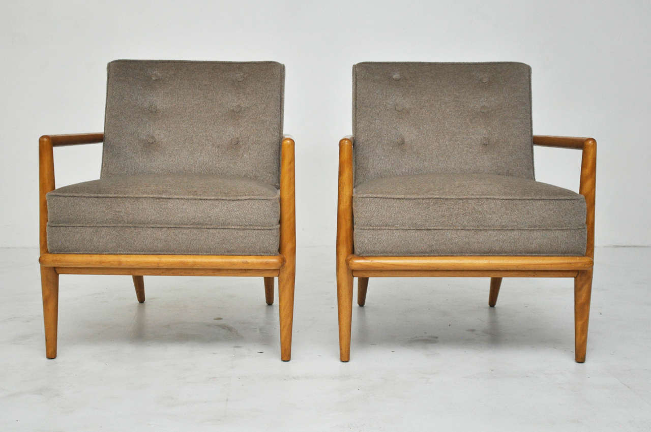 T.H. Robsjohn-Gibbings Pair of Lounge Chairs In Excellent Condition In Chicago, IL