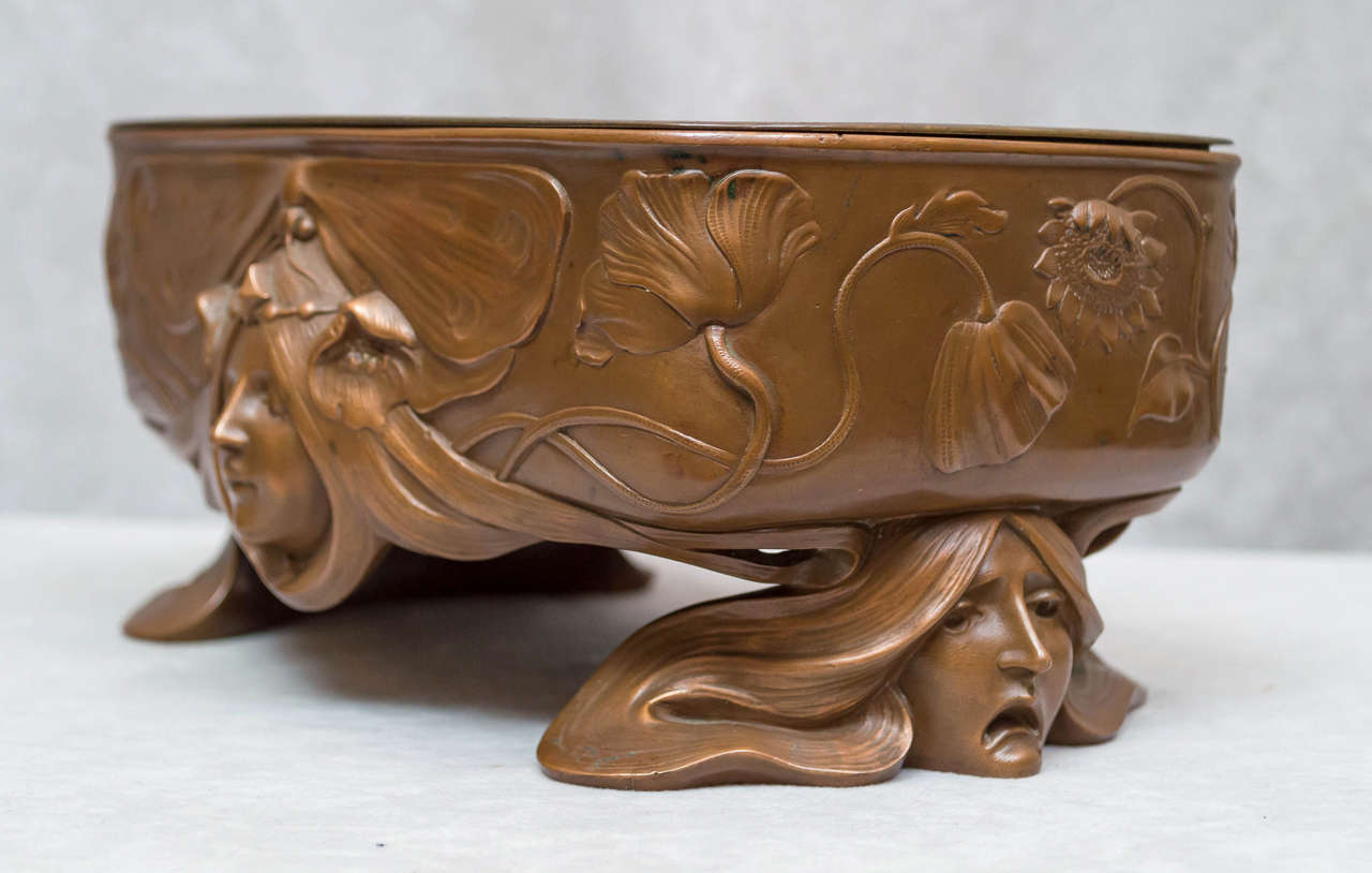 Art Nouveau Bronze Planter In Excellent Condition In Petaluma, CA