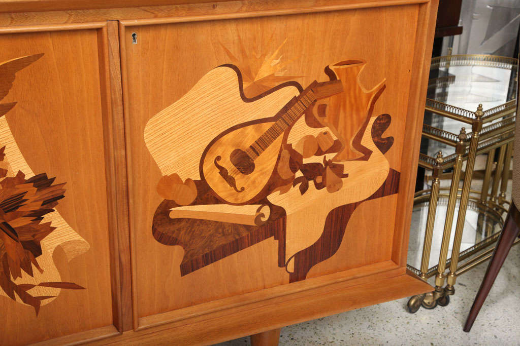Fine Pair of Walnut and Inlaid Wood Two-Door Credenza, Luigi Scremin In Excellent Condition For Sale In Hollywood, FL
