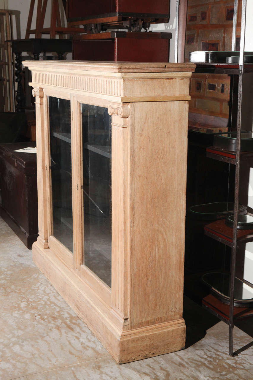 Late 19th Century English Oak Bookcase with Glass Doors 3