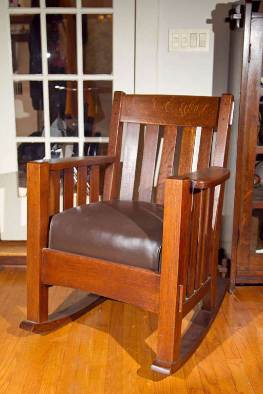 OAK WOOD ARTS & CRAFT STYLE ROCKING CHAIR BY HARDEN FURNITURE CO,UPSTATE  NEW YORK..LEATHER UPHOLSTERY..WEDGE JOINTS- HIGH ARM (28