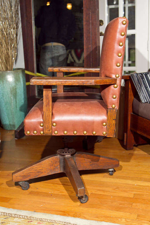 Oak Gustav  Stickley  Swivel  Desk  Chair