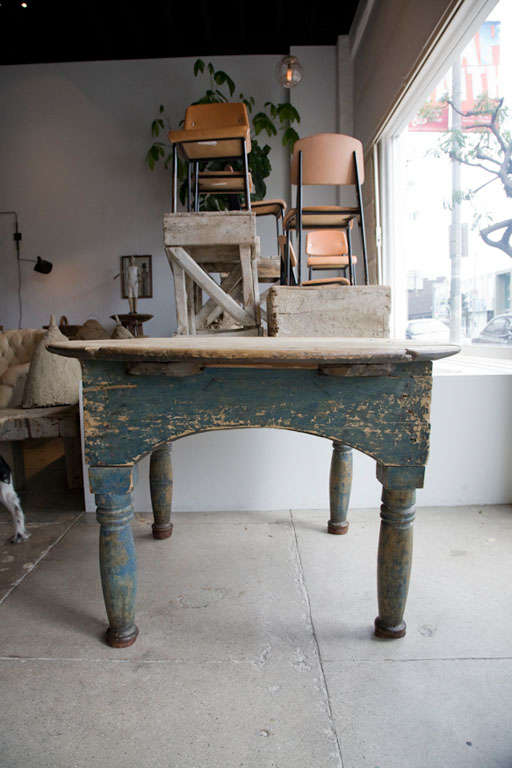 one of our favorite pieces. this early american work-table with the most beautiful age
and patina.