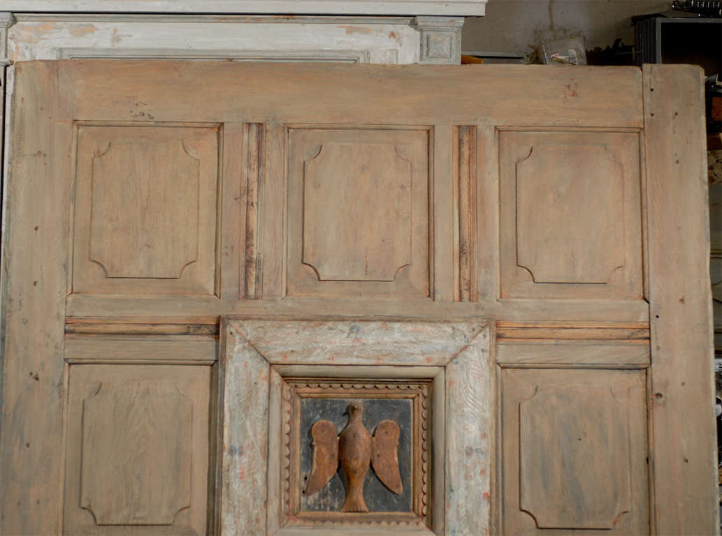 17th-18th Century German Oak Panel with Dove of Peace Central Panel In Good Condition In Atlanta, GA
