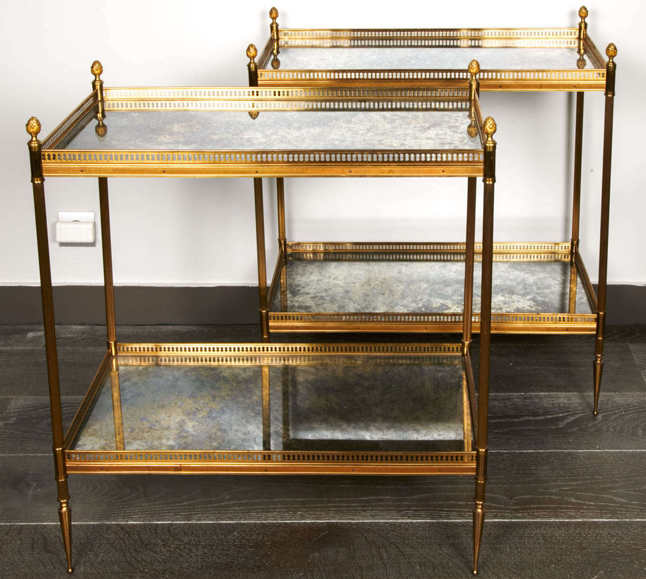 Pair of side tables, brass and original mirror.
Neoclassic style.