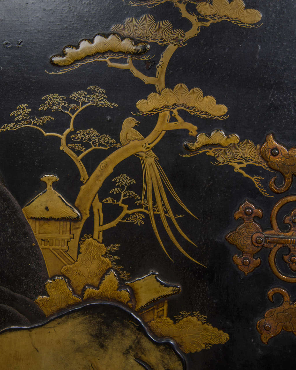 Late 17th Century Chinese Black Laquer Cabinet 1