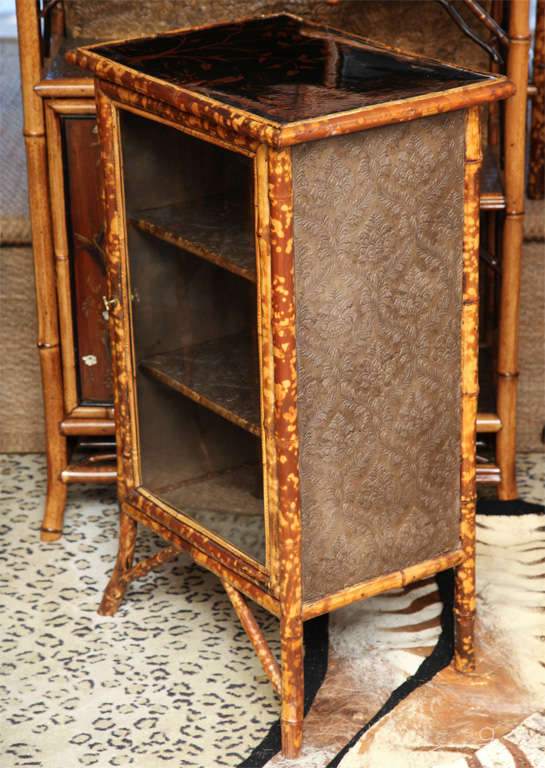 19th Century English Bamboo Cabinet with Fine Japanning In Good Condition In West Palm Beach, FL