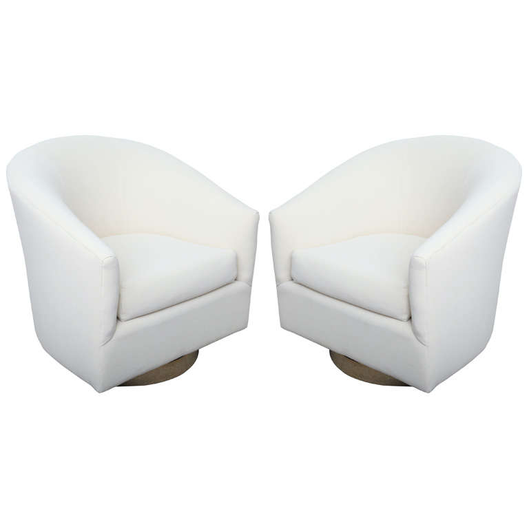 Pair Of HighEnd 1970's Swivel Bucket Chairs at 1stDibs