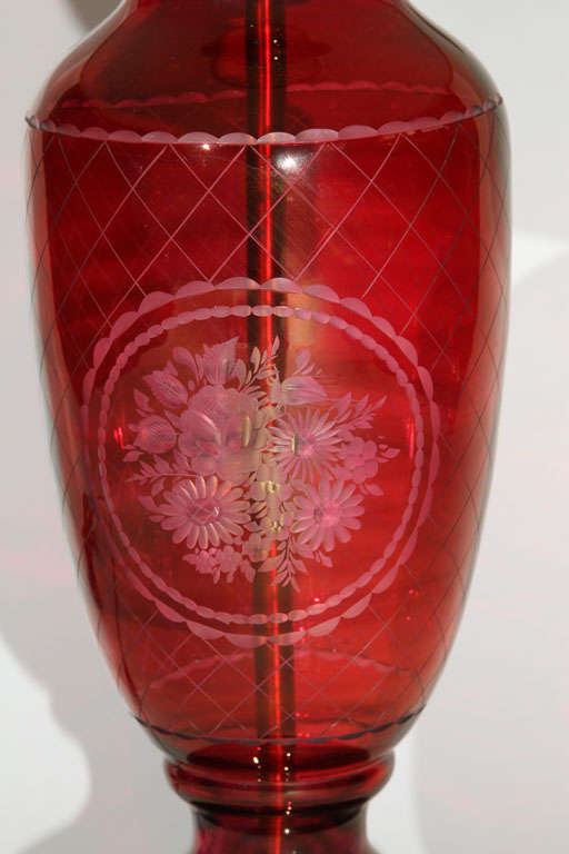 Etched Glass Lamp In Excellent Condition In Pasadena, CA