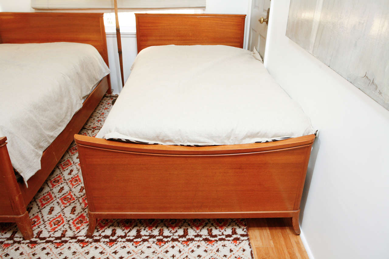 American Brown Saltman Pair of Twin Beds For Sale