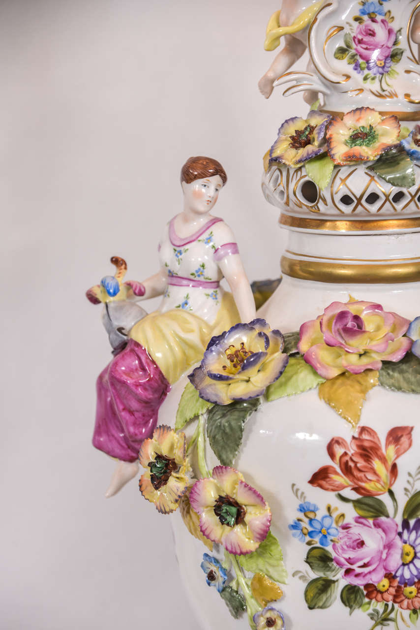 Hand-Painted German Porcelain Urns as Lamps For Sale