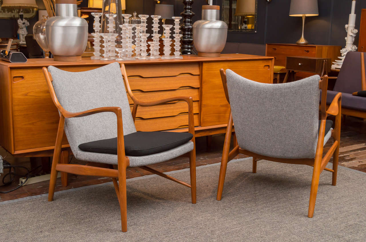 Danish Pair of Finn Juhl NV45 Chairs by Niels Vodder