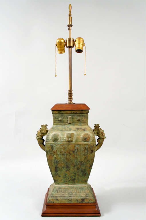 Chinese Archaic-Style Lamp