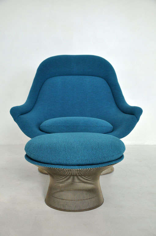 Late 20th Century Warren Platner, Pair of Lounge Chairs with Ottomans