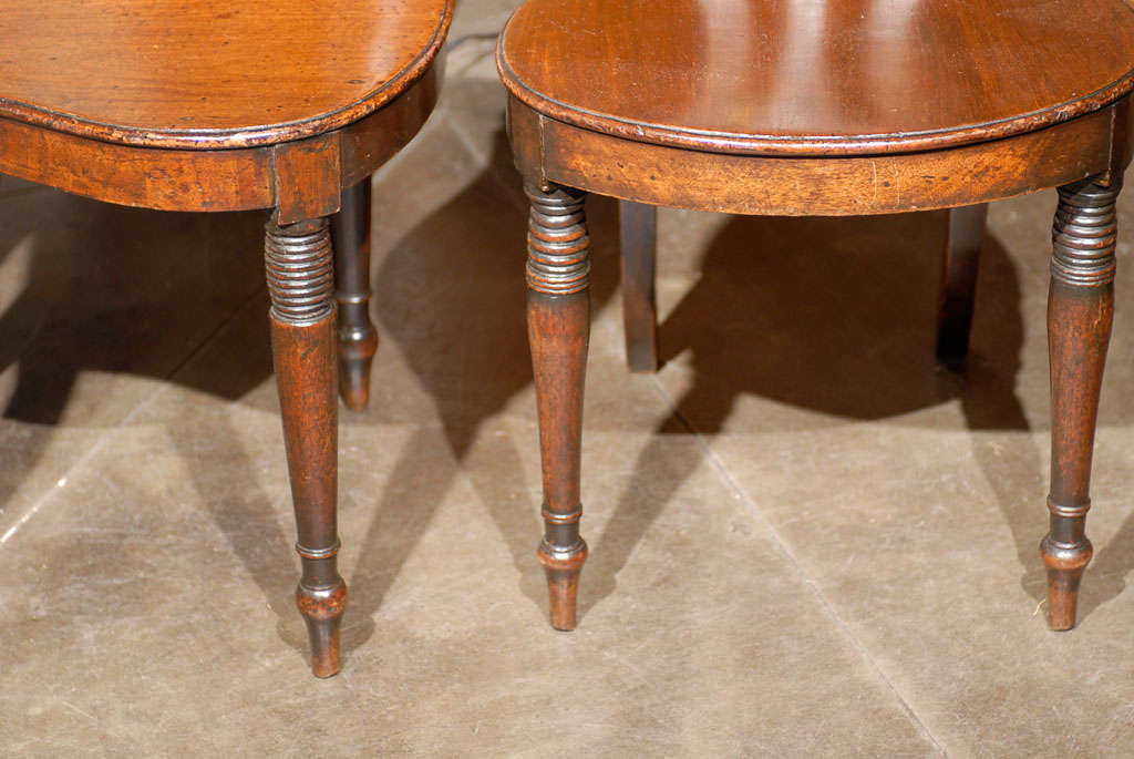 Pair of English Gorget Back Mahogany Hall Chairs from the 1860s In Excellent Condition For Sale In Atlanta, GA