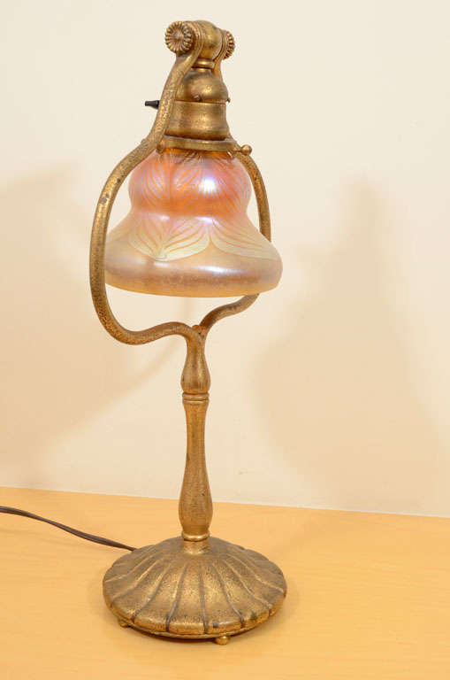 Tiffany Studios Desk Lamp with decorated Tiffany shade For Sale 2