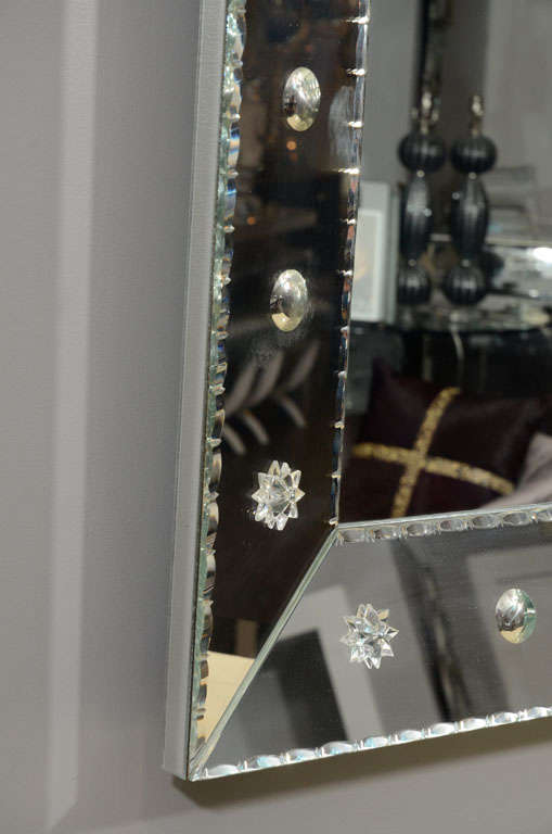 XXIe siècle et contemporain Miroir Ponti biseauté sur-mesure avec bord en forme de croûte de tarte en vente