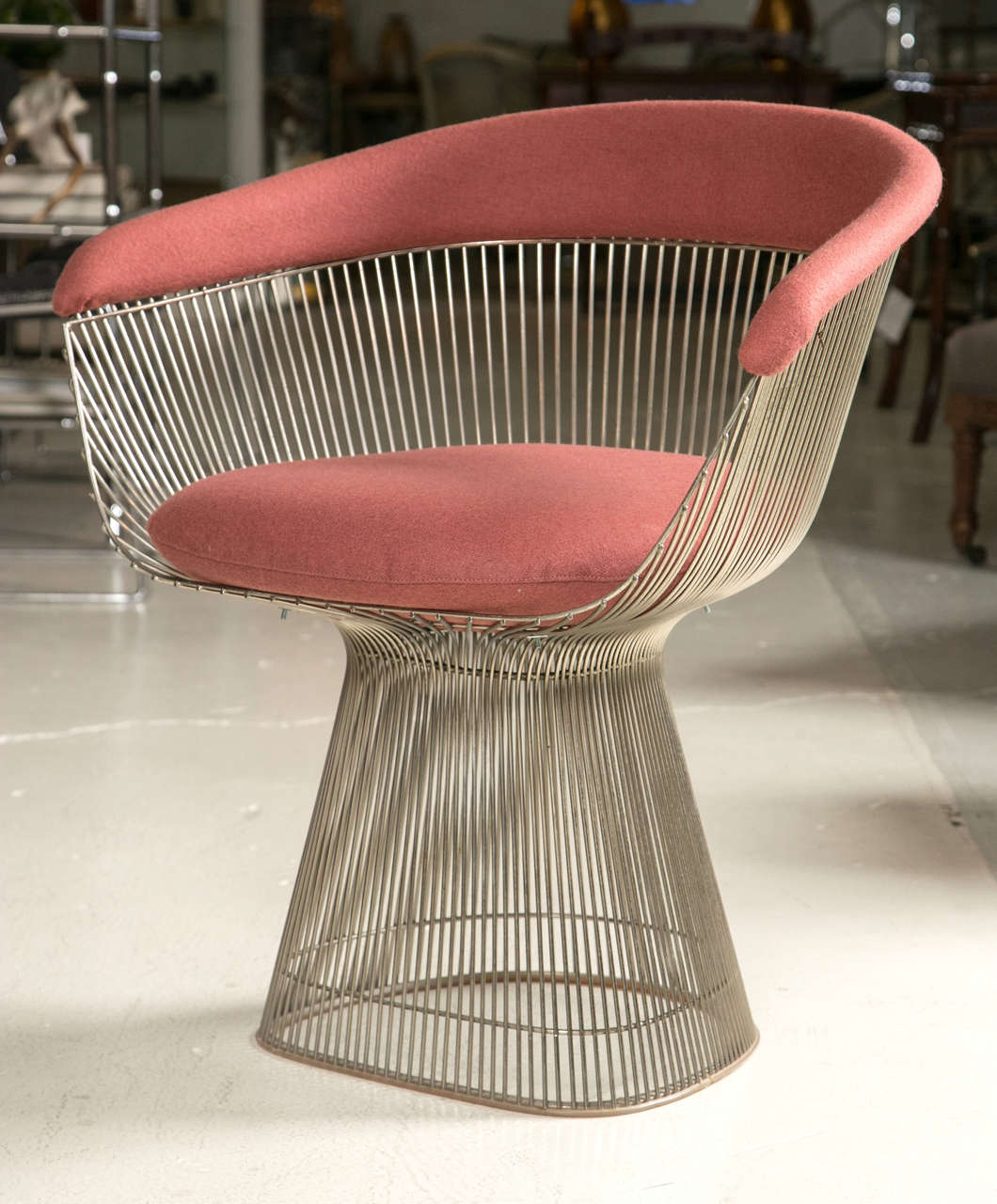 1970's Pair of planter chairs by Warren Platner In Good Condition In Stamford, CT