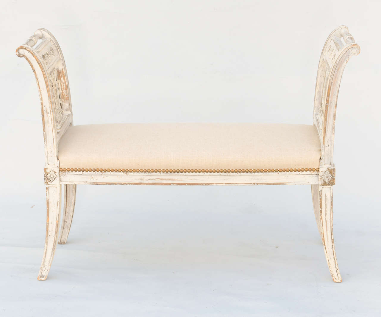 Neoclassical Style Window Seat In Excellent Condition In West Palm Beach, FL