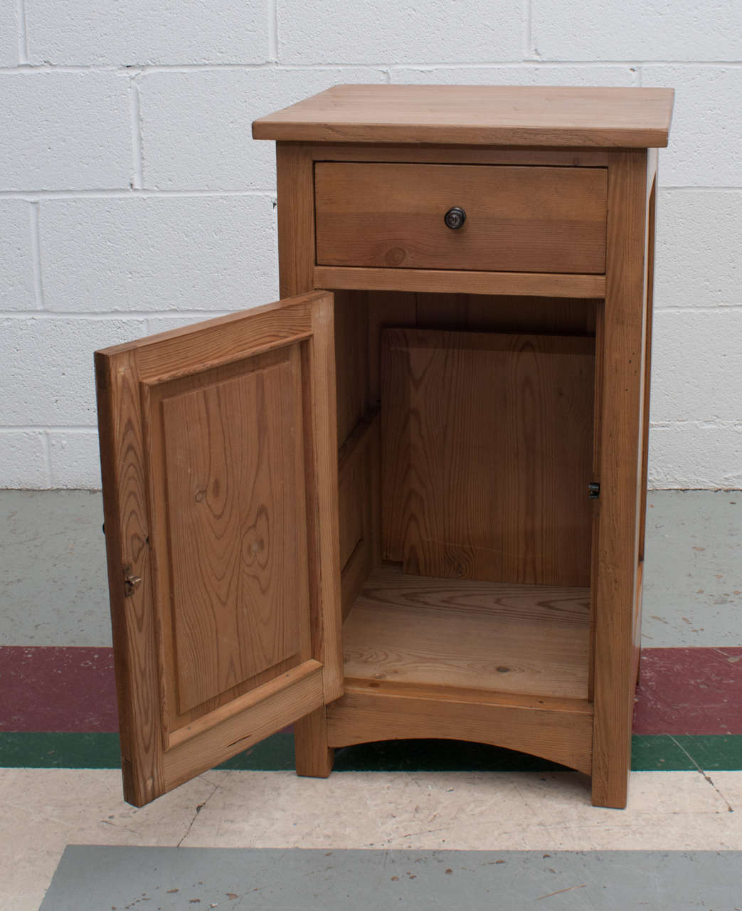 Pair of Pine Nightstands at 1stdibs
