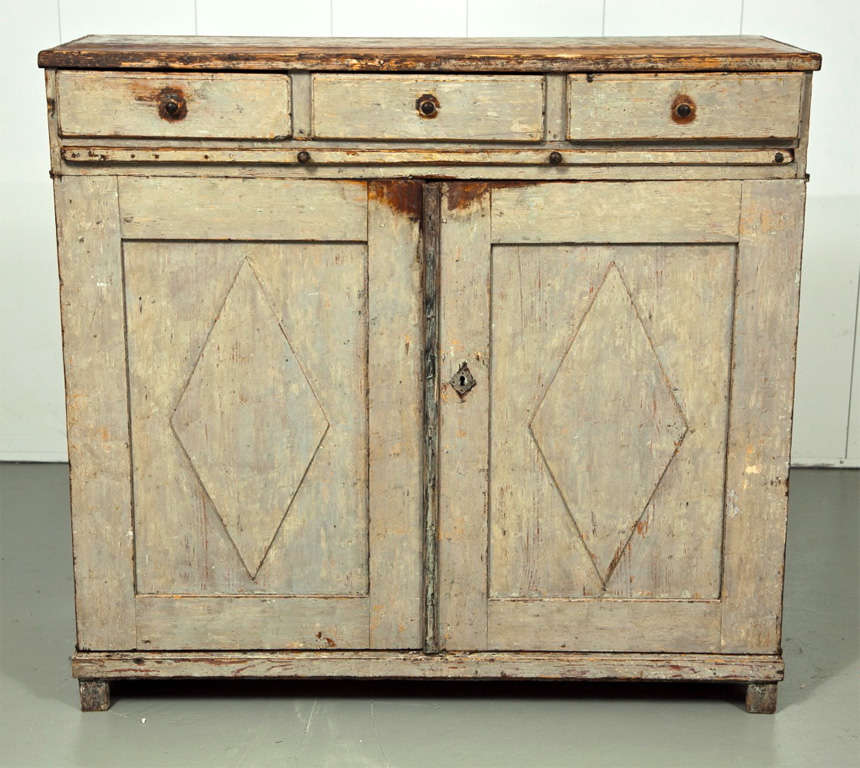 Classic Swedish Gustavian Style sideboard or cupboard. Three top drawers, a pullout shelf and storage behind two doors.