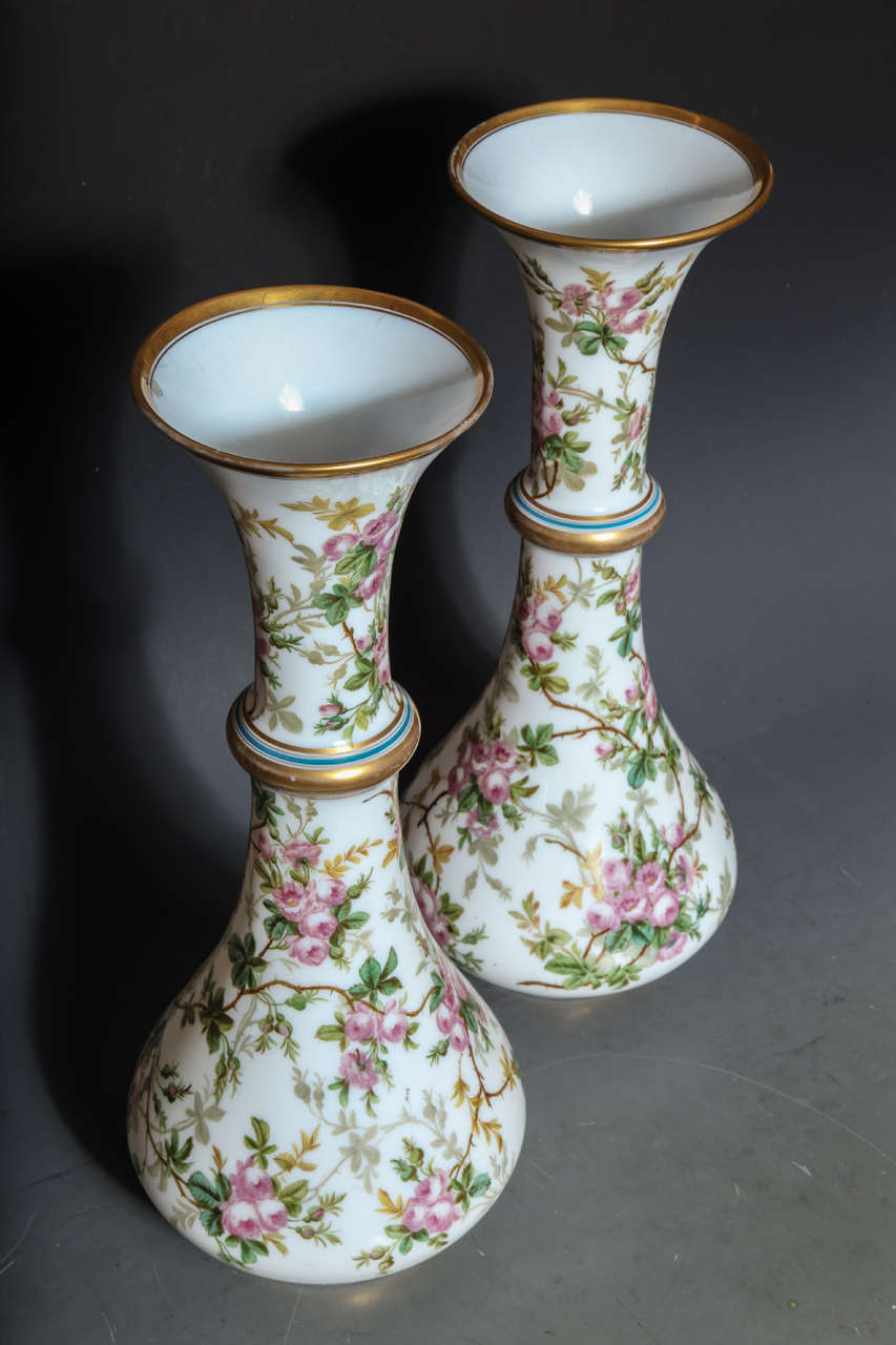 Fine Pair of Antique French Opaque White Opaline Glass Vases For Sale 1