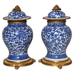 Fine Pair of Antique Chinese Blue and White Porcelain Covered Ginger Jars